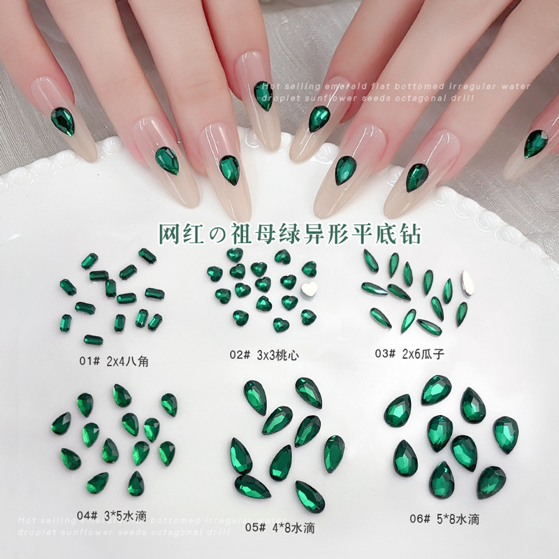 50 STKS Donkergroen Plat 3D Na - Nail Art Emerald Green recensie en prijs